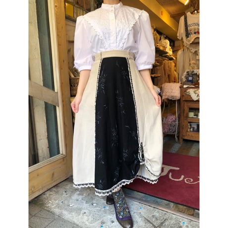 skirt 611[na967]