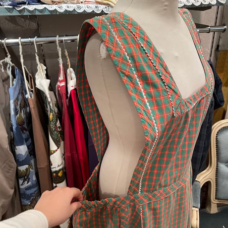apron 464[ge543]