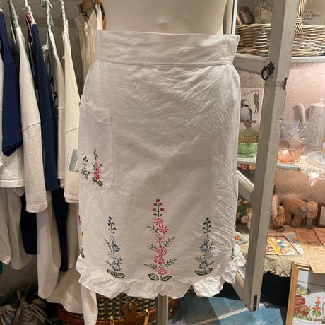 apron 594[ge695]
