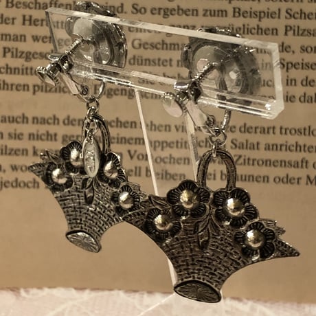 accessory 50[y204]