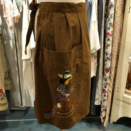 apron 437[ge147]