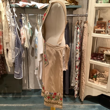 apron 434[ge139]