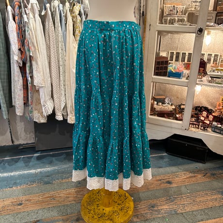 skirt583[ks97]