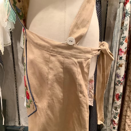 apron 434[ge139]