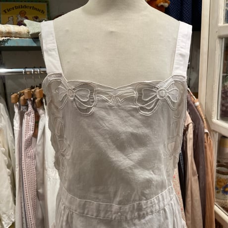 apron 482[ge744]