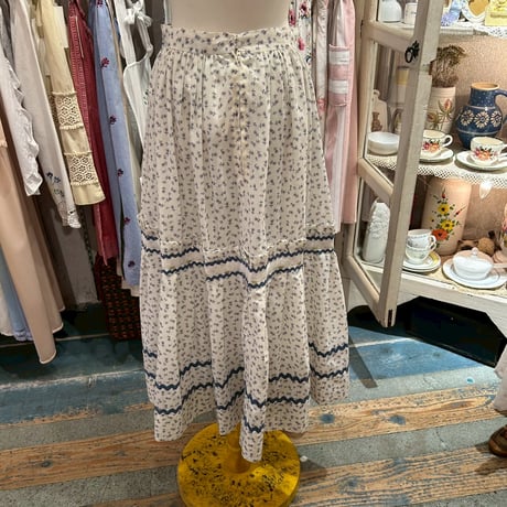 skirt 513[ge151]