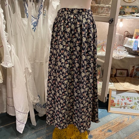 skirt 681[na162]
