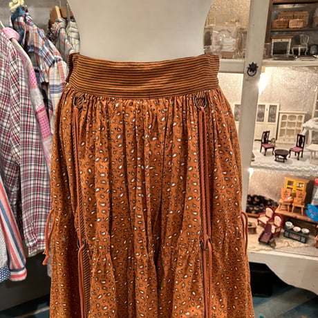 skirt 124[na486]