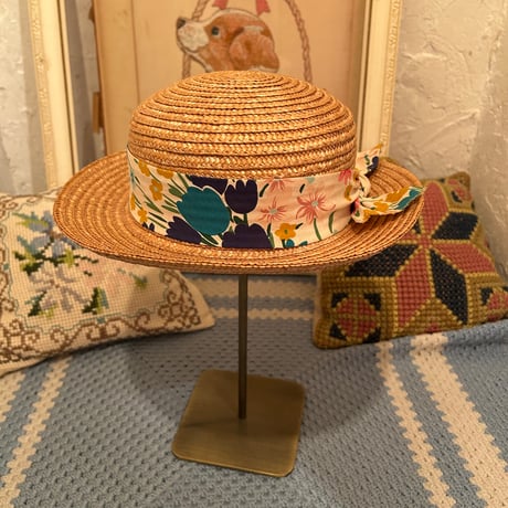 hat 216[na966]