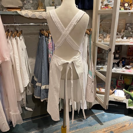 apron 697[ge167]