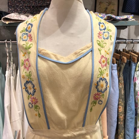apron 573[ge636]