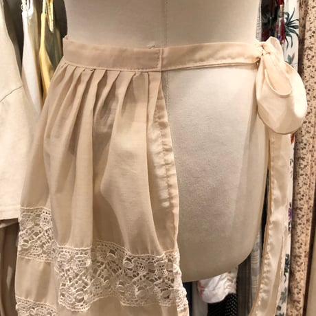 apron 441[ge138]
