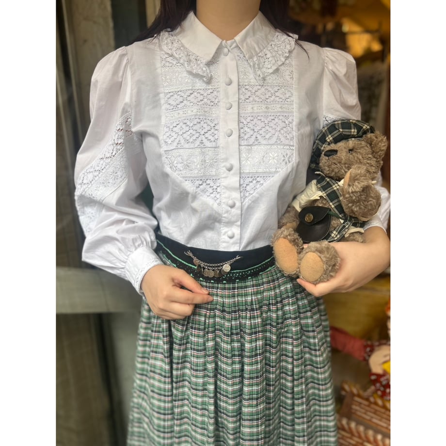 691537d7845a63127c810c7f