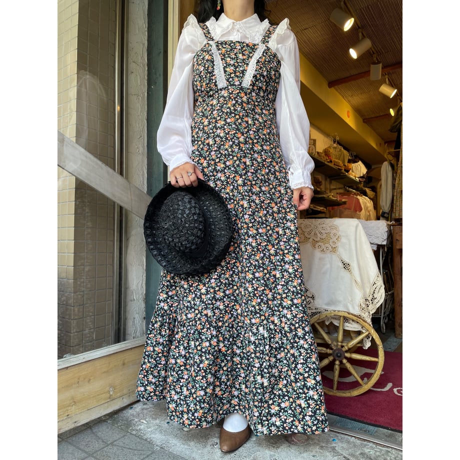 64ee9ef86e44950048cc1253