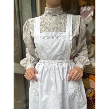 apron 646[ge576]