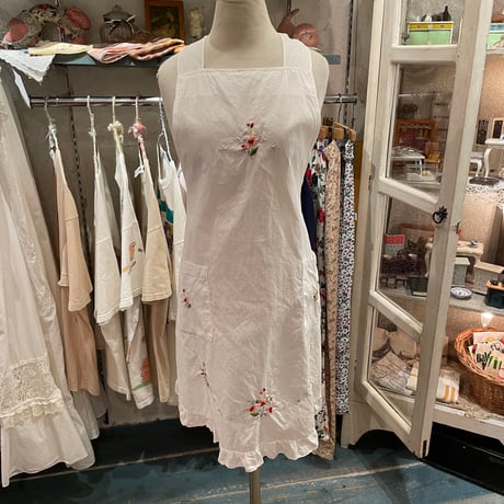 apron 427[ge113]
