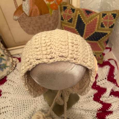 hat 255[na659]