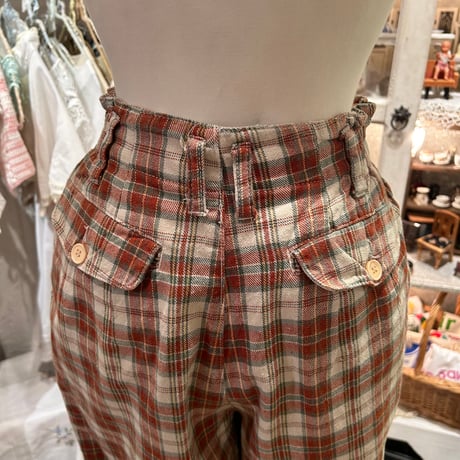 bottoms 943[na293]