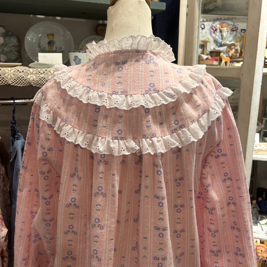 69c09f2bff407e1b3ab1b5b6