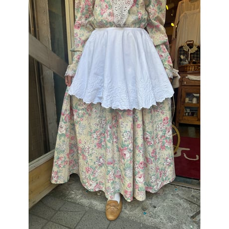 apron 385[na818]