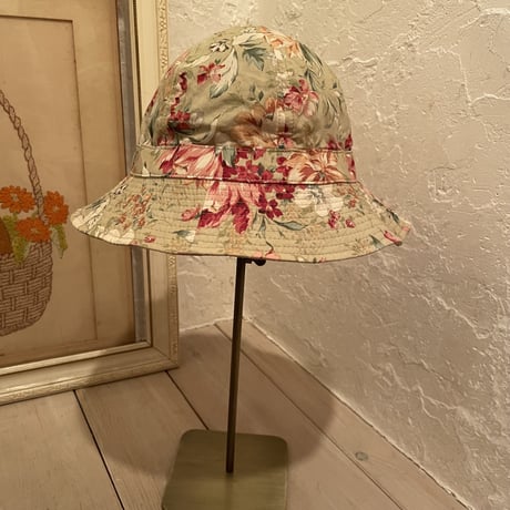 hat 128[ge-740]