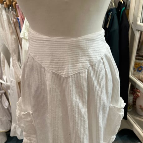 apron 495[ge825]