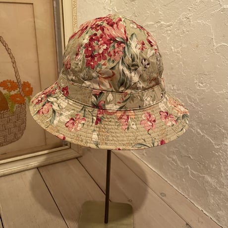 hat 128[ge-740]