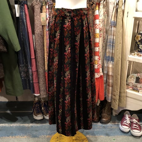 skirt 301[na295]