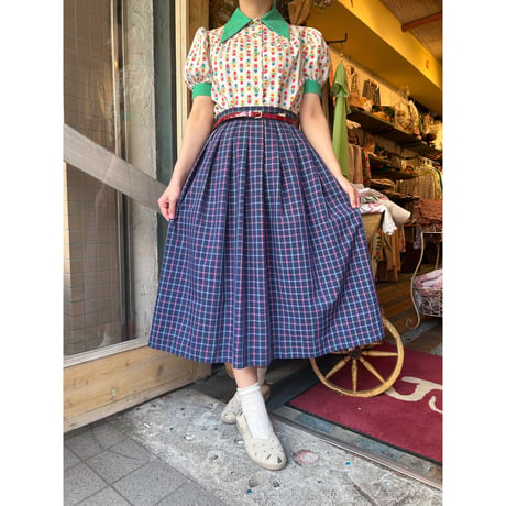 skirt559[na560]