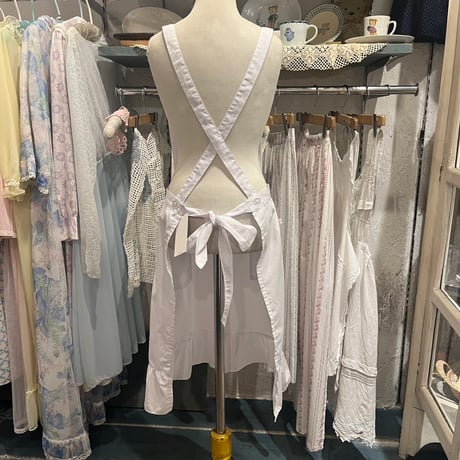apron 685[ge34]