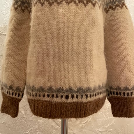 knit 692[AR549]