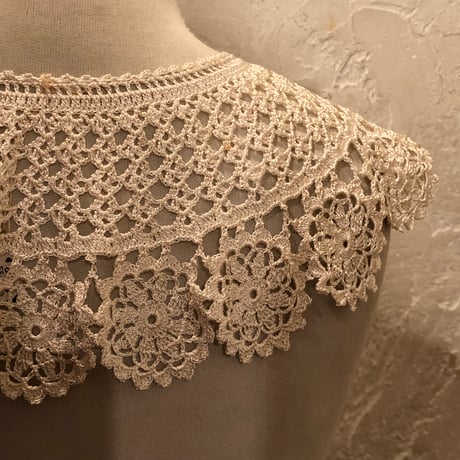 collar 82[FF656]