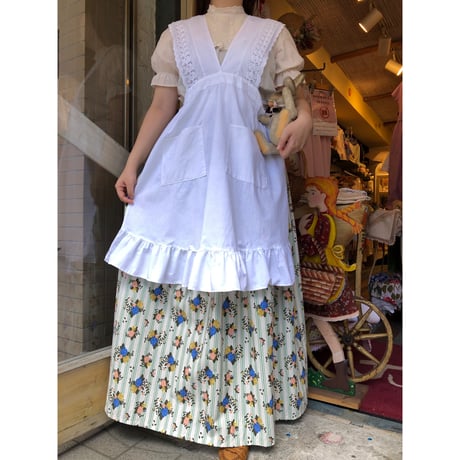 apron 581[ge643]