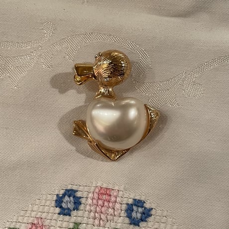 accessory 104[ge845]