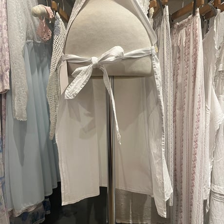 apron 681[ge25]