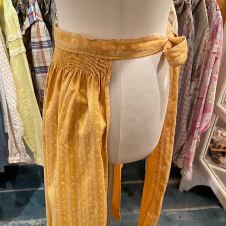 apron 349[ge703]