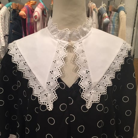 wearing collar 2[ge-388]