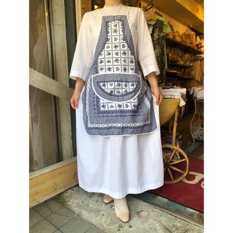apron 432[ge140]
