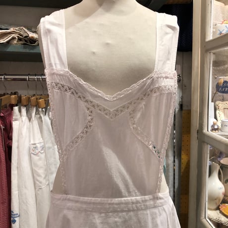 apron 549[ge172]