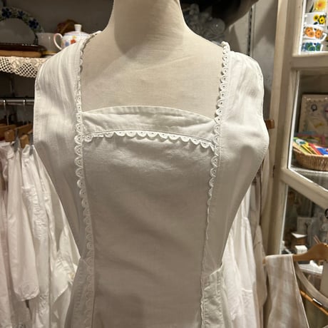 apron 675[ge257]