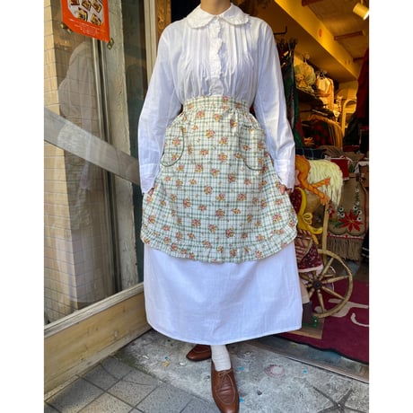 apron 472[AR18]