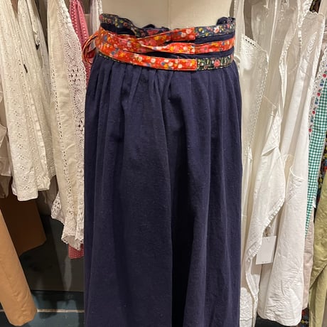skirt 851[ge865]