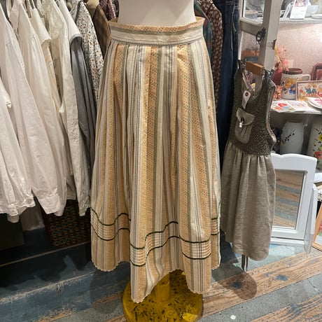 skirt 723[ge27]