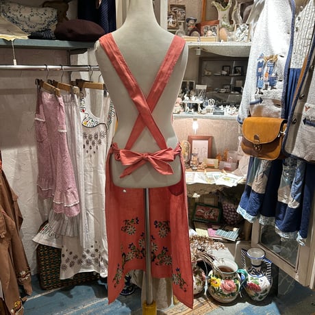 apron 636[ge298]