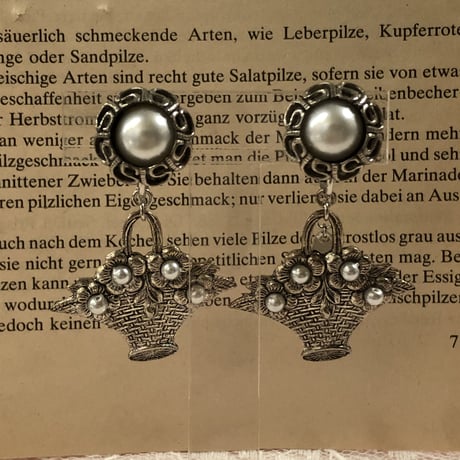 accessory 50[y204]