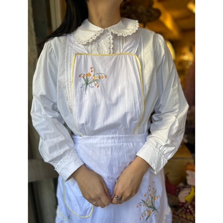 apron 493[na817]