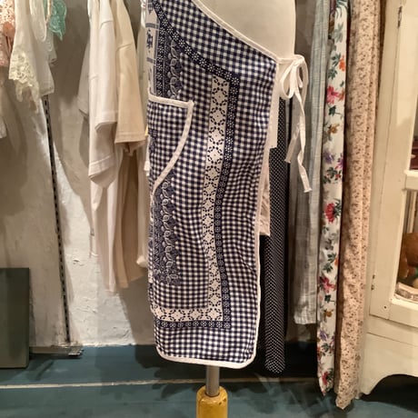 apron 432[ge140]