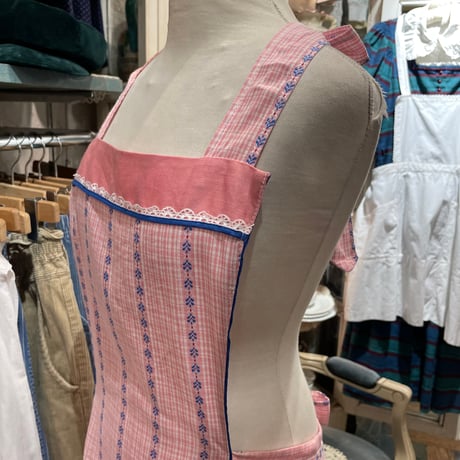 apron 476[ge715]
