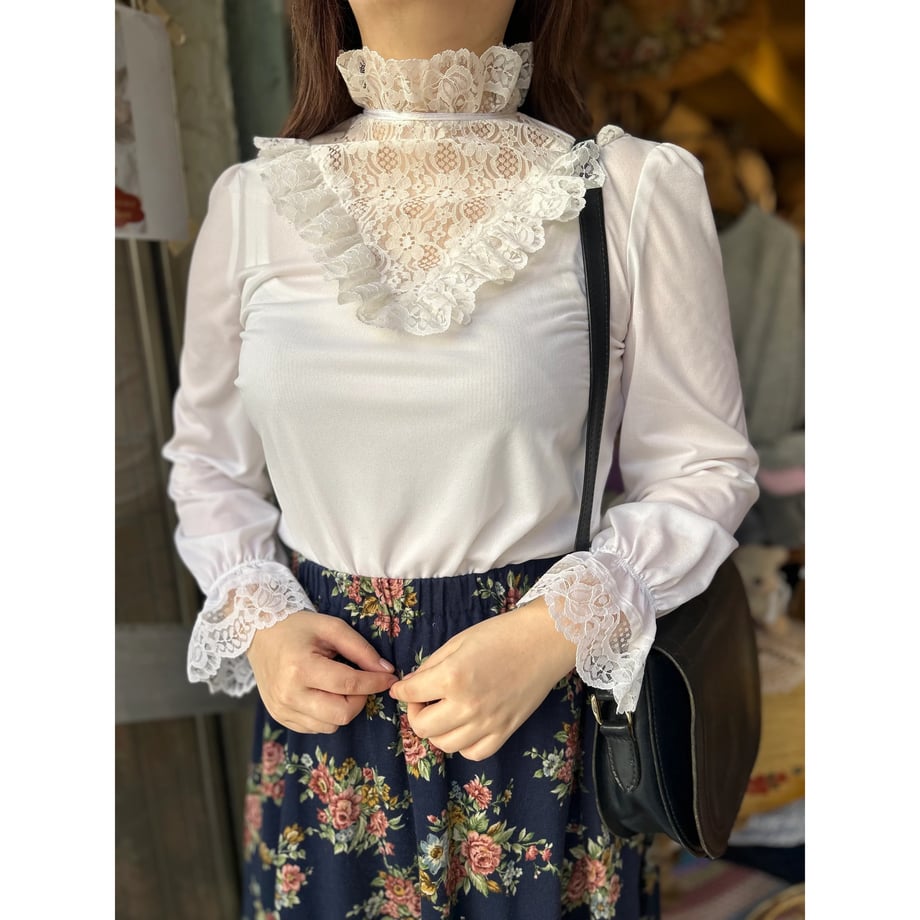 67956fa3816e611702a6135a