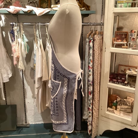 apron 432[ge140]